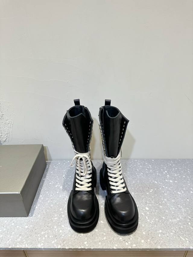 Rickowens X Dr.Martens联名款 24新款 绑带厚底 增高 马丁靴 短靴 长靴 系列 全黑look是真的又帅又高级 这双 Rick Owens